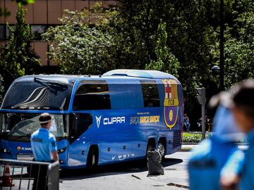 El conjunto blaugrana ha llegado al Sheraton Lisboa Hotel & Spa situado en la capital portuguesa para jugar los cuartos de final de la Champions League frente al Bayern de Múnich. 