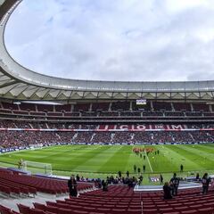 Locura en el Wanda por la Roja