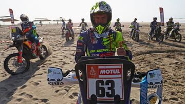 Santolino, en una etapa del Dakar.