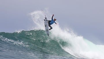 Douglas Silva y Arena Rodríguez, monarcas del Iquique Pro 2025