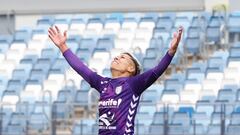 Mari José celebra un gol.