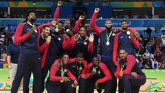 Estados Unidos pica al resto del mundo mientras Ewing reivindica al Dream Team original