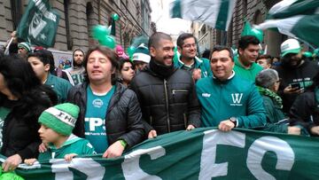 Jorge Ormeño lideró marcha contra dirigentes de Wanderers
