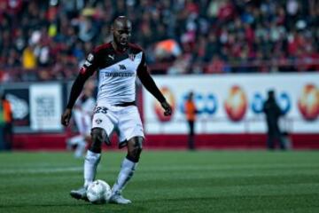 Baloy es uno de los futbolistas panameños que más tiempo pasó en nuestro país, viviendo sus mejores épocas en Monterrey y Santos. Además fue refuerzo de América en la Libertadores en el 2007.