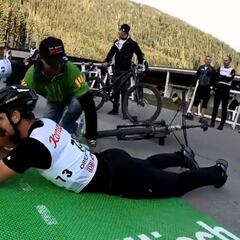 Sagan 'se pasa al biatlón' en la concentración del Bora