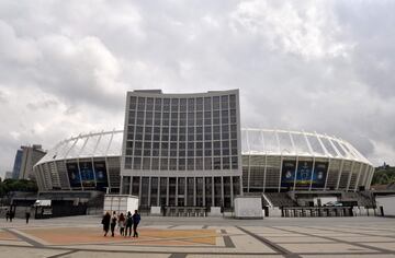 El Olímpico de Kiev se empieza a preparar para la final de la Champions