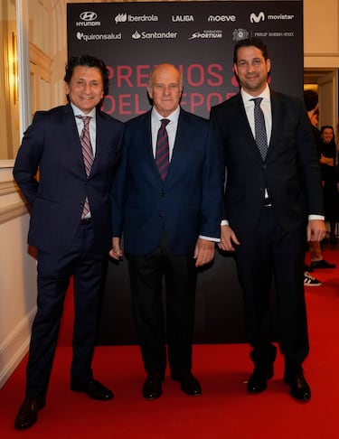 José Félix Díaz; Director Editoral de AS, Ginés Carvajal; representante de jugadores y Aloysio Araujo; Director General de Deportes de Prisa Media.
