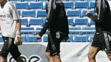 <B>LISTO. </B>Celades está preparado para repetir en el lateral derecho.