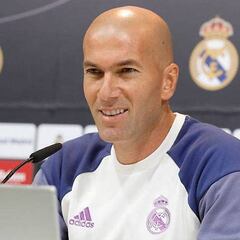 Zidane: "James no se irá de aquí, bueno... no quiero que salga"