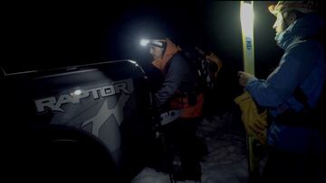 Épico descenso nocturno de la mano de Aymar Navarro