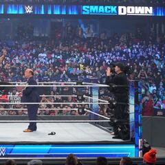 Reigns se harta de Heyman