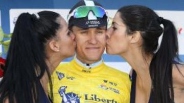 Michal Kwiatkowski, en el podio.