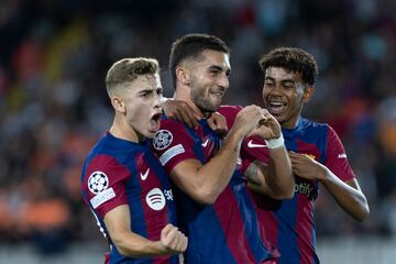 Momento del partido de Champions League entre el Barcelona y el Shakhtar Donetsk.