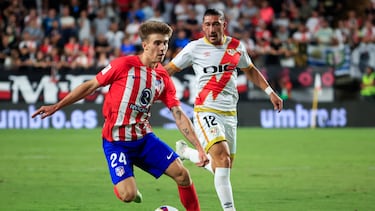 Momento del partido de LaLiga EA Sports entre el Rayo Vallecano y el Atlético de Madrid.