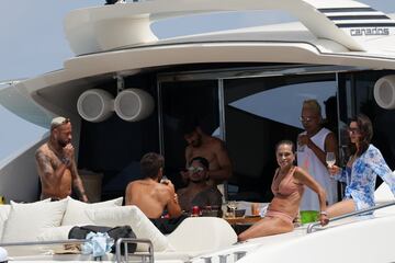 Las fotos de Neymar en Ibiza que suscitan comentarios