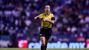 Katia Itzel García durante un partido de la Liga MX Femenil.