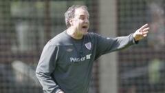 Bielsa: "Jugar la final desinhibidos acercará al triunfo"