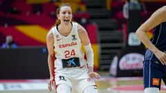 Laura Gil, pívot de la Selección, ante Grecia en el Eurobasket.