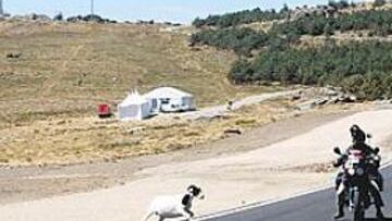 <b>BUENA CARRETERA. </b>El pavimento de las subidas de los tres puertos presenta un perfecto estado.
