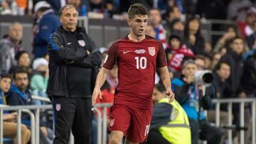 Bruce Arena y Pulisic.