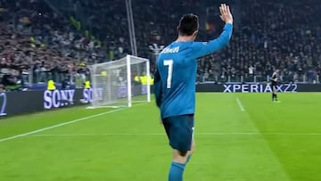 Buffon's gesture to Ronaldo after bicycle kick