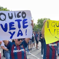 El levantinismo protesta contra la gestión de Quico Catalán