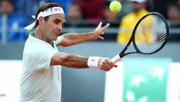 Consulta c&oacute;mo y d&oacute;nde ver el partido de cuartos de final del Masters 1.000 de Roma entre Roger Federer y Stefanos Tsitsipas hoy, 17 de mayo, en As.