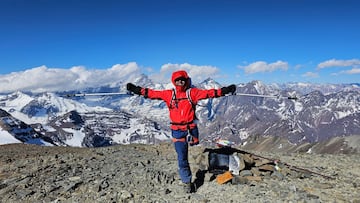 A los nueve años perdió la pierna por un cáncer y hoy conquista las principales cumbres de Chile y América