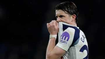 Soccer Football - Premier League - Tottenham Hotspur v Manchester City - Tottenham Hotspur Stadium, London, Britain - February 1, 2026 Tottenham Hotspur's Conor Gallagher reacts after the match Action Images via Reuters/Peter Cziborra EDITORIAL USE ONLY. NO USE WITH UNAUTHORIZED AUDIO, VIDEO, DATA, FIXTURE LISTS, CLUB/LEAGUE LOGOS OR 'LIVE' SERVICES. ONLINE IN-MATCH USE LIMITED TO 120 IMAGES, NO VIDEO EMULATION. NO USE IN BETTING, GAMES OR SINGLE CLUB/LEAGUE/PLAYER PUBLICATIONS. PLEASE CONTACT YOUR ACCOUNT REPRESENTATIVE FOR FURTHER DETAILS..