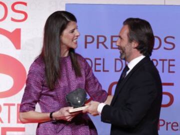 La saltadora de altura Ruth Beitia recibió el Premio As del Deporte