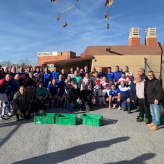 Los veteranos del Rayo logran su mayor goleada: 500 kilos de alimentos