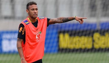 When does the transfer market close in Europe's major leagues?