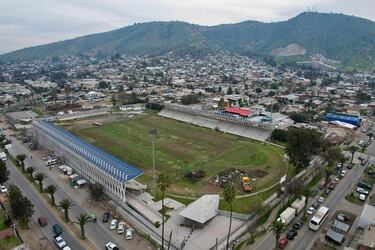 Llega la ayuda para un estadio que prometía ser uno de los más modernos de Chile y estaba abandonado: “Se va a terminar”