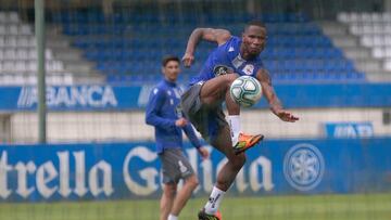 Claudio apunta a su primera titularidad con el Depor