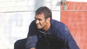 <b>EXPERIENCIA. </b>El mallorquín Toni Prats vuelve a la portería del conjunto bermellón diez años después.