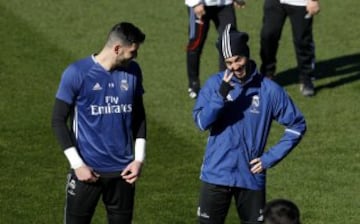 Isco y Kiko Casilla.