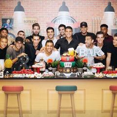 Cavani, gran ausente de la fiesta de cumpleaños de Thiago Silva