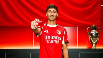 Obrador, nuevo jugador del Benfica.