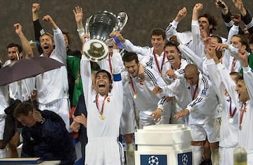 123 años de grandeza, historia y pasión. Orgulloso de haber formado parte de esta institución única que sigue haciendo soñar a millones de personas.
¡Feliz aniversario, Real Madrid ! ¡Hala Madrid y nada más!