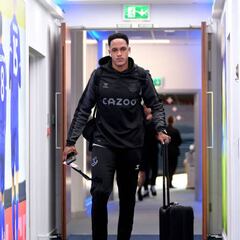 Yerry Mina, baja en Everton por dos semanas tras lesión