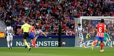 Minuto 9, el delantero noruego vuelve a marcar