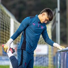 Santos aprovecha las promociones de Padilla y Gastesi