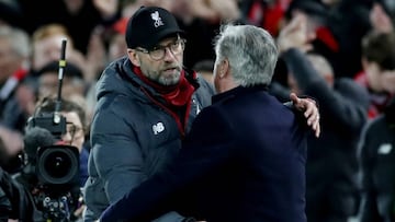 Soccer Football - FA Cup - Third Round - Liverpool v Everton - Anfield, Liverpool, Britain - January 5, 2020  Liverpool manager Juergen Klopp hugs Everton manager Carlo Ancelotti after the match  Action Images via Reuters/Carl Recine