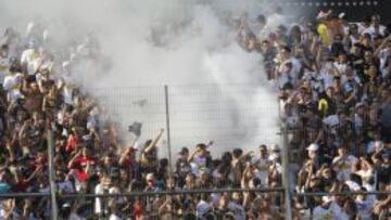 La reja que hoy contiene a la barra alba ser&aacute; reemplazada por materiales que impedir&aacute;n su uso como proyectiles.