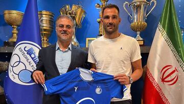 Adán, con la camiseta del Esteghlal de Teherán, en Irán.