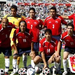 Suazo se la juega y elige al mejor '9' en la historia de la Roja