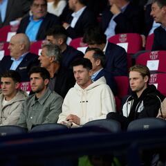 Lewandowski, Frenkie y Raphinha apuran sus opciones para el Clásico