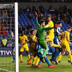 El Alcorcón también pesca en Riazor