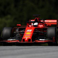 Ferrari se acerca a Hamilton y Sainz ya prepara la remontada