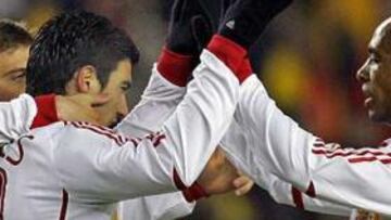 <B>ESTRENO.</B> El hispanobrasileño Senna debutó con la Selección y dejó una grata impresión.